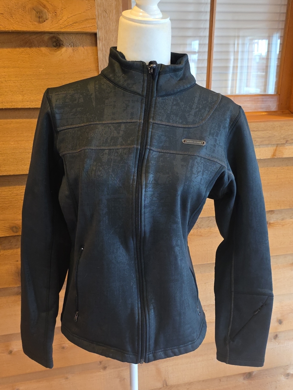 Under Armour Coat/Sweatshirt